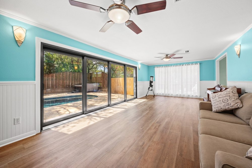 Original unfurnished Austin sunroom from the same viewpoint
